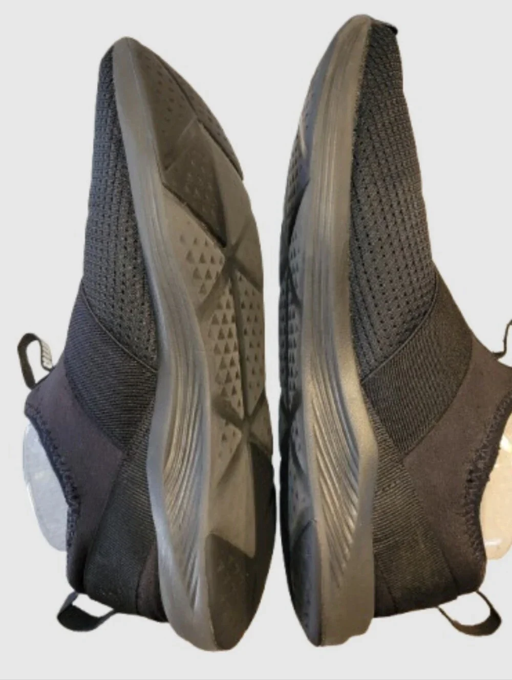 PUMA Prowl Slip-On Women's Training Shoes Black Size 9 EUC